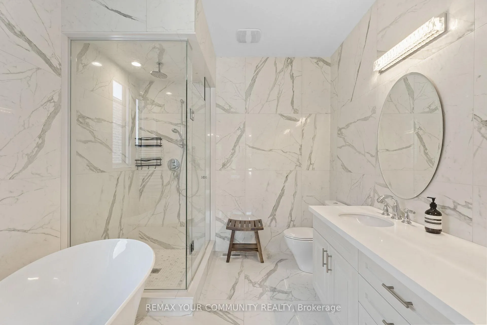 Photo 24 of 40 Crimson Forest Drive, Vaughan, Patterson — HOMEH
