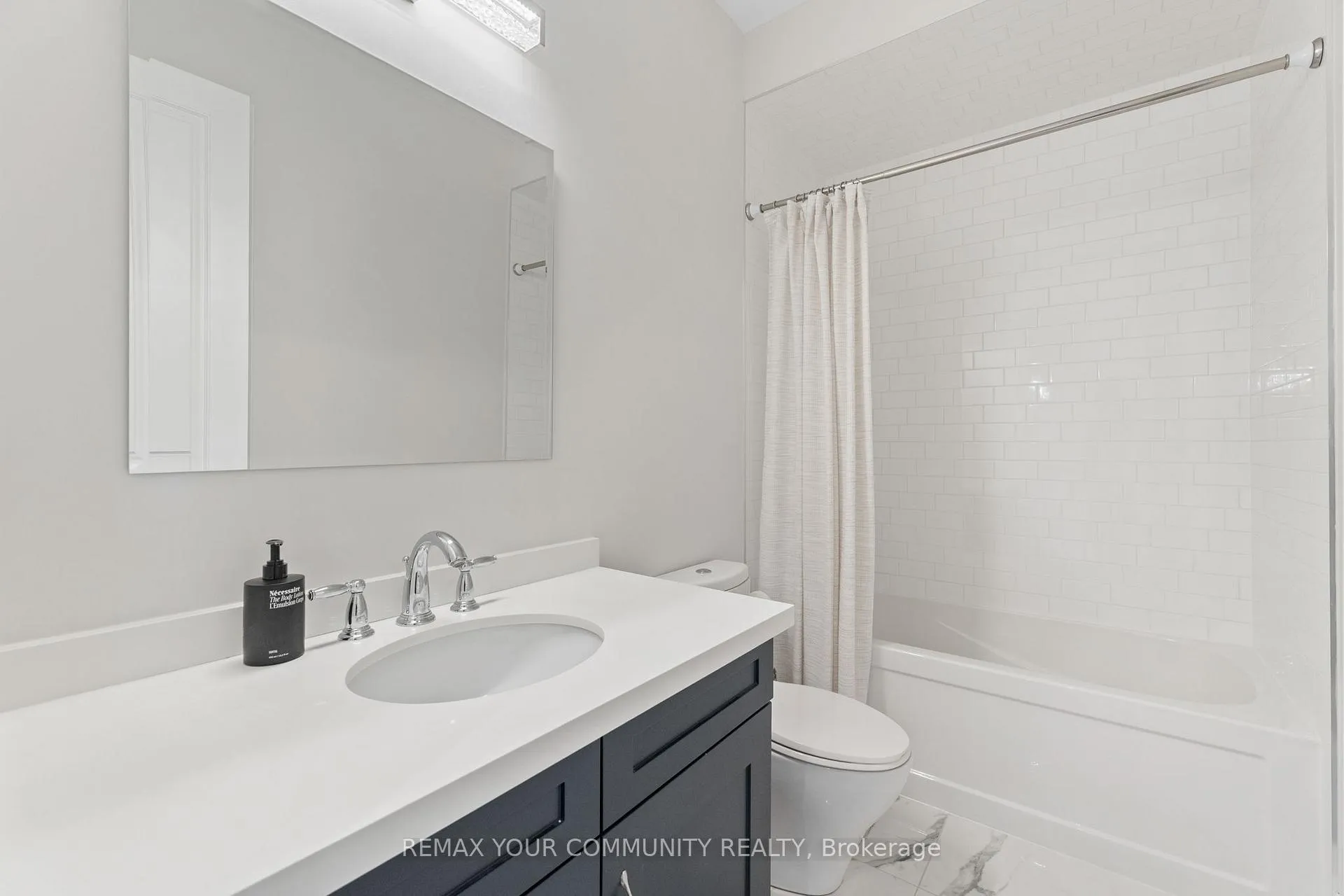 Photo 29 of 40 Crimson Forest Drive, Vaughan, Patterson — HOMEH