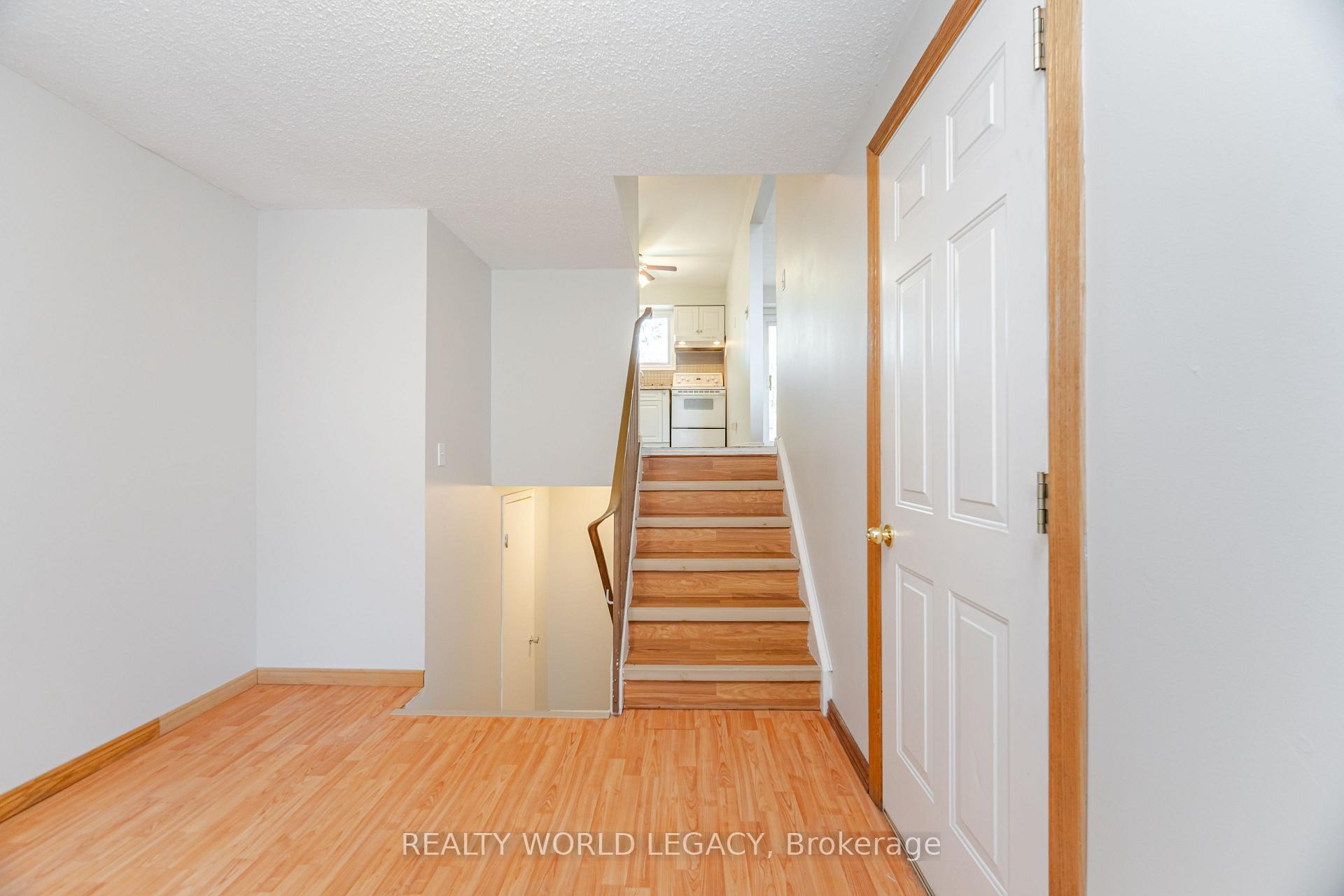 Photo 6 of Unit 23, 281 Bluevale Street N, Waterloo — HOMEH