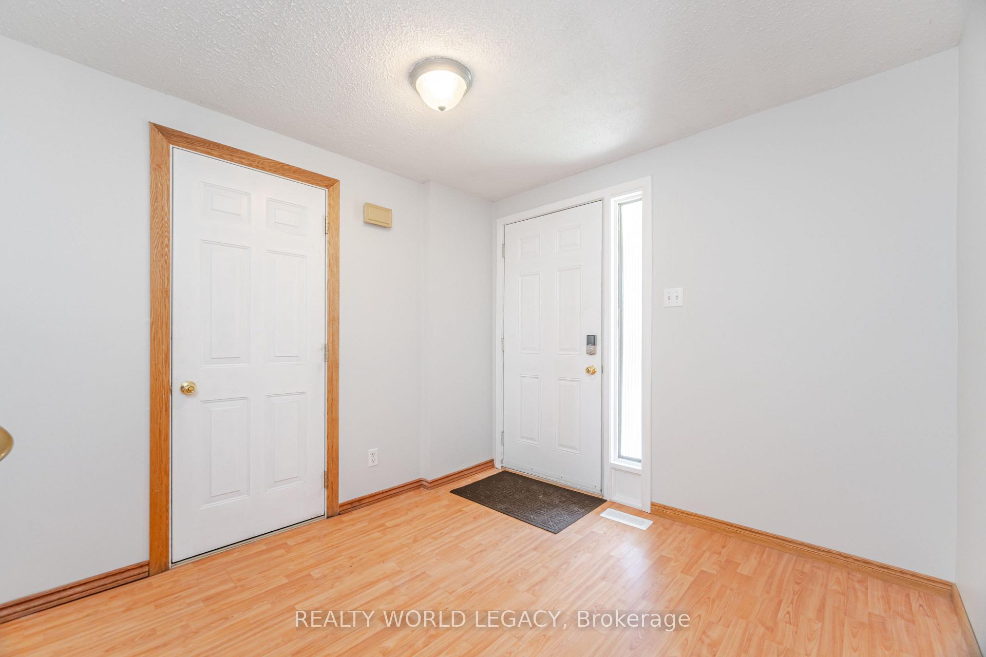 Photo 7 of Unit 23, 281 Bluevale Street N, Waterloo — HOMEH