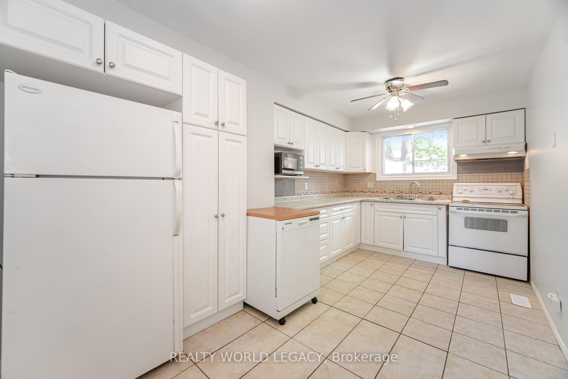 Photo 9 of Unit 23, 281 Bluevale Street N, Waterloo — HOMEH