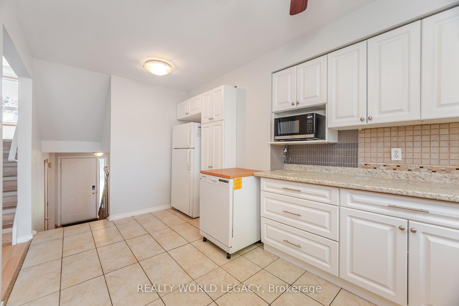 Photo 11 of Unit 23, 281 Bluevale Street N, Waterloo — HOMEH