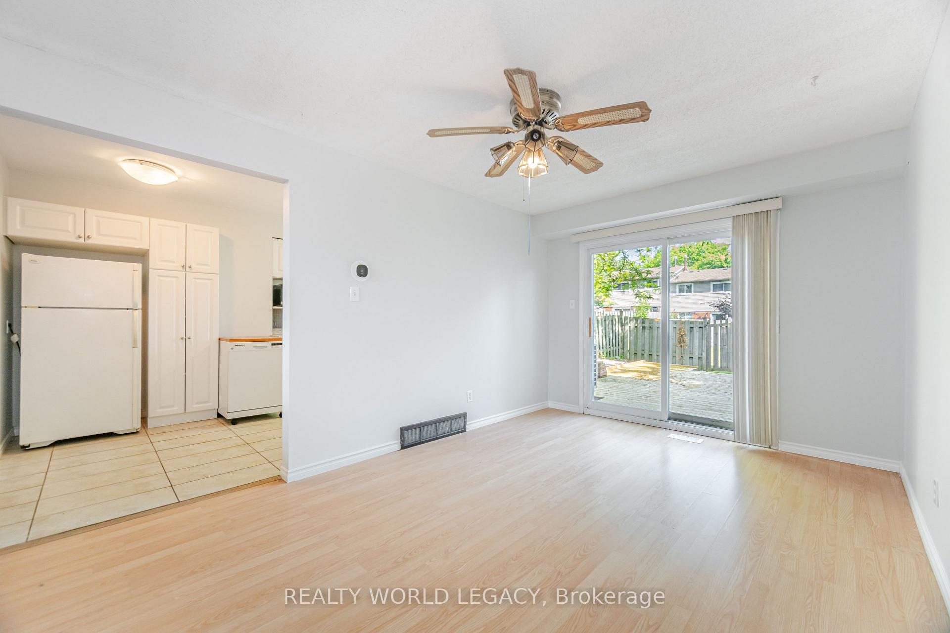 Photo 13 of Unit 23, 281 Bluevale Street N, Waterloo — HOMEH