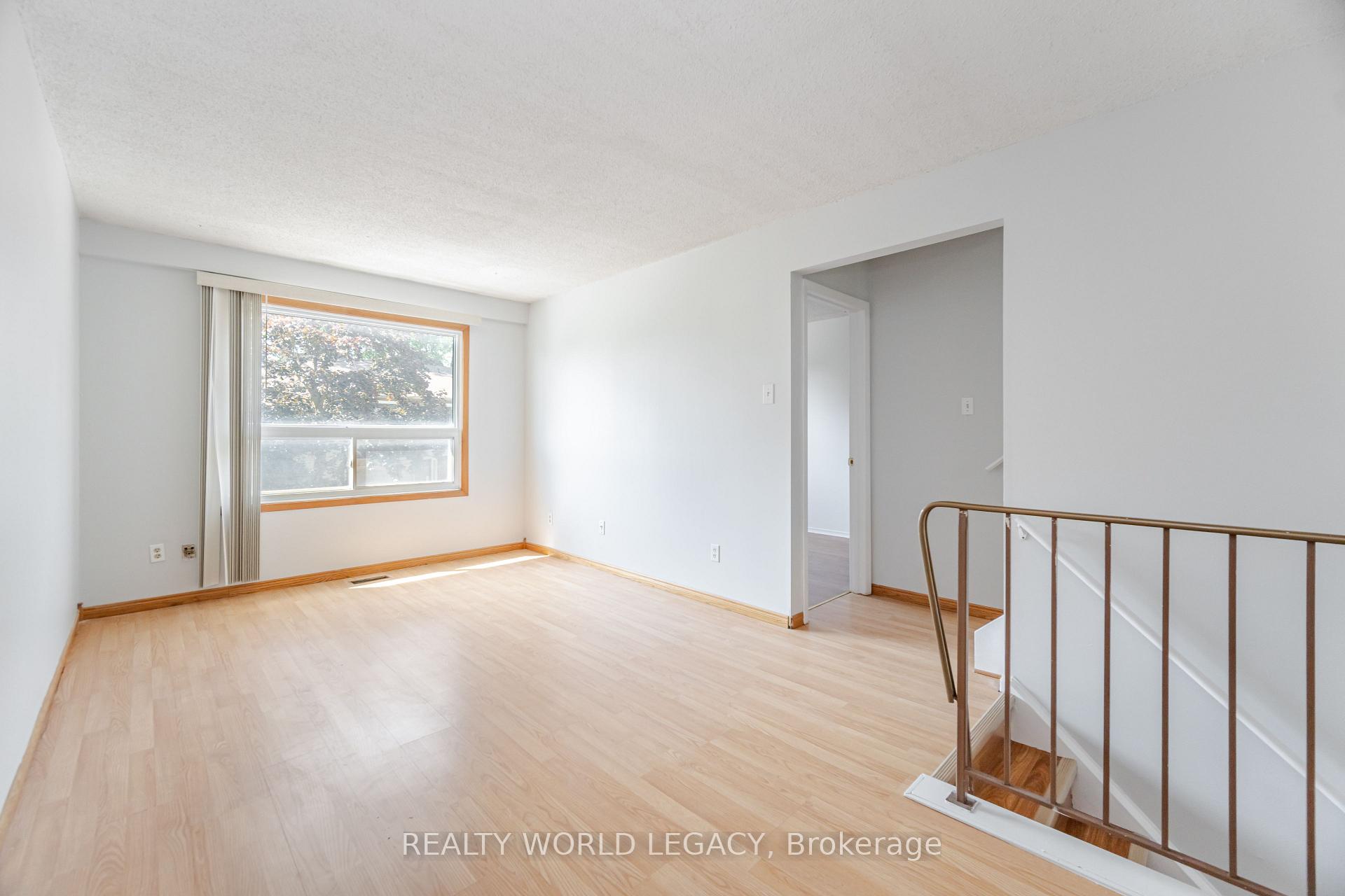 Photo 18 of Unit 23, 281 Bluevale Street N, Waterloo — HOMEH