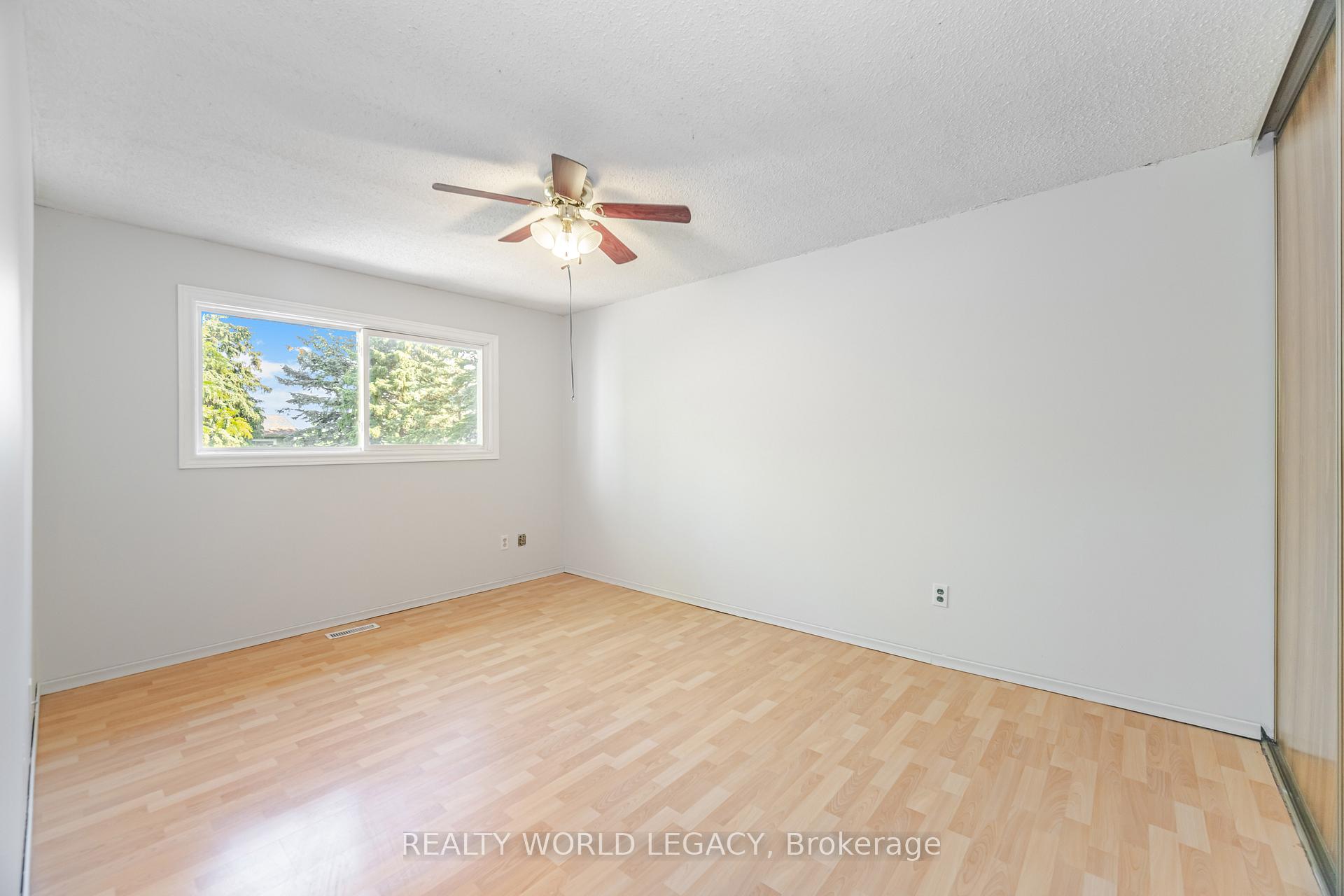 Photo 22 of Unit 23, 281 Bluevale Street N, Waterloo — HOMEH