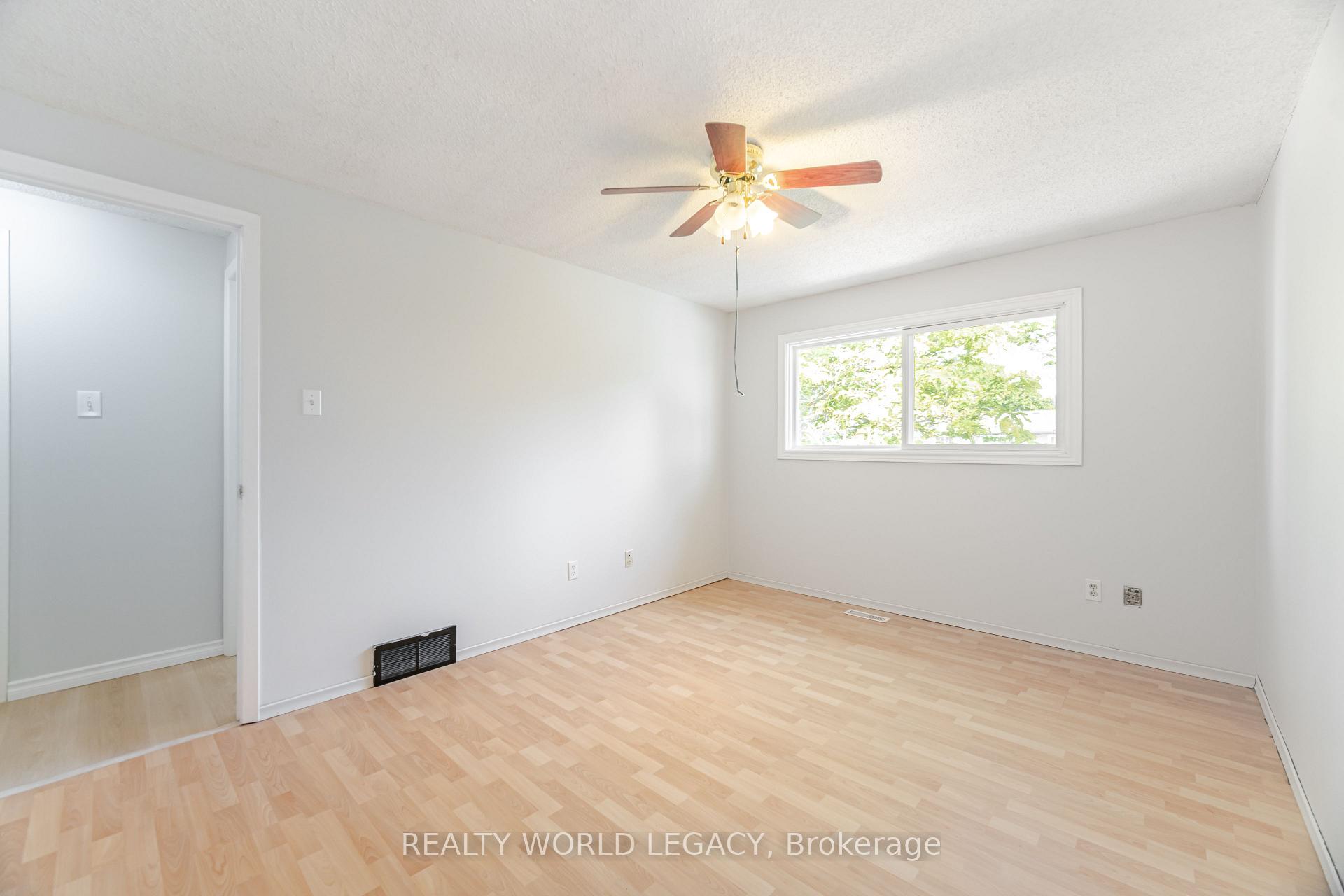Photo 23 of Unit 23, 281 Bluevale Street N, Waterloo — HOMEH
