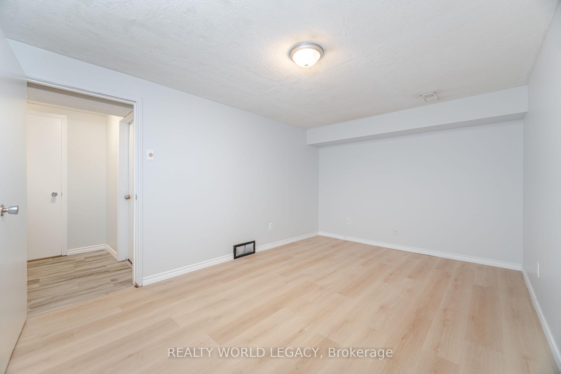 Photo 31 of Unit 23, 281 Bluevale Street N, Waterloo — HOMEH