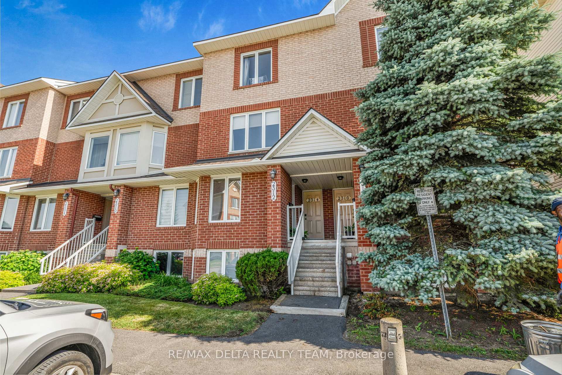 Photo 1 of 2312 Bois Vert Place, Ottawa, Avalon East — HOMEH