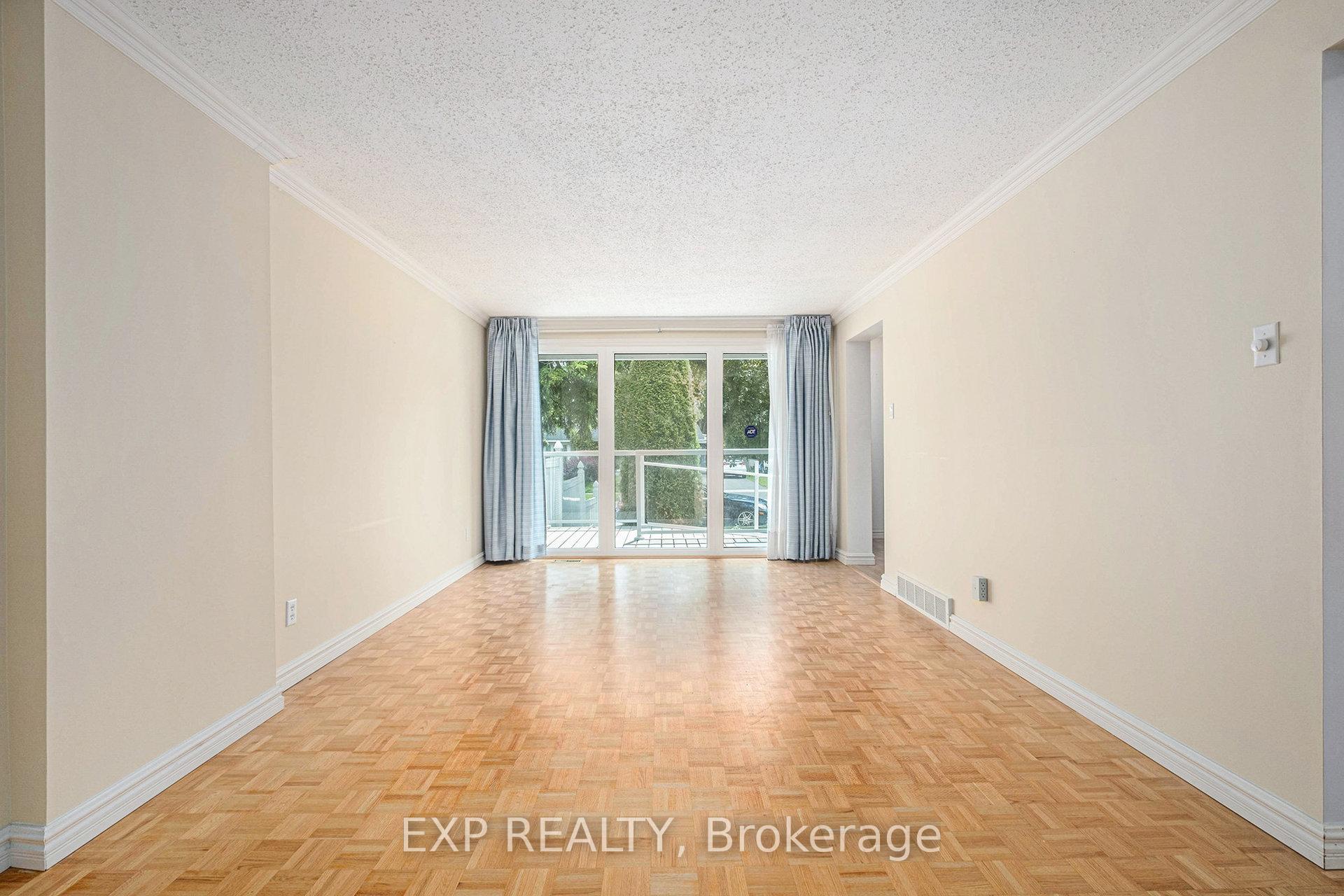 Photo 7 of 75 Chesterton Drive, Ottawa, Borden Farm/Stewart Farm/Carleton Heights/Parkwood Hills — HOMEH