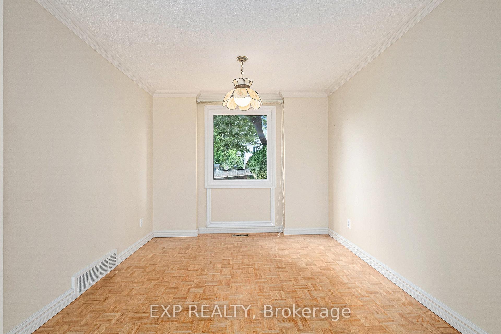 Photo 8 of 75 Chesterton Drive, Ottawa, Borden Farm/Stewart Farm/Carleton Heights/Parkwood Hills — HOMEH