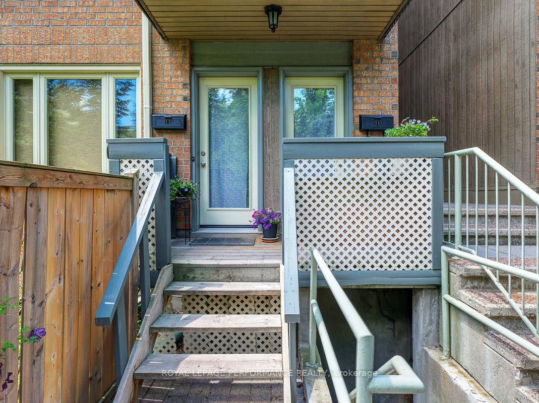 Photo 6 of Unit 14, 2 Columbus Avenue, Ottawa, Overbrook — HOMEH