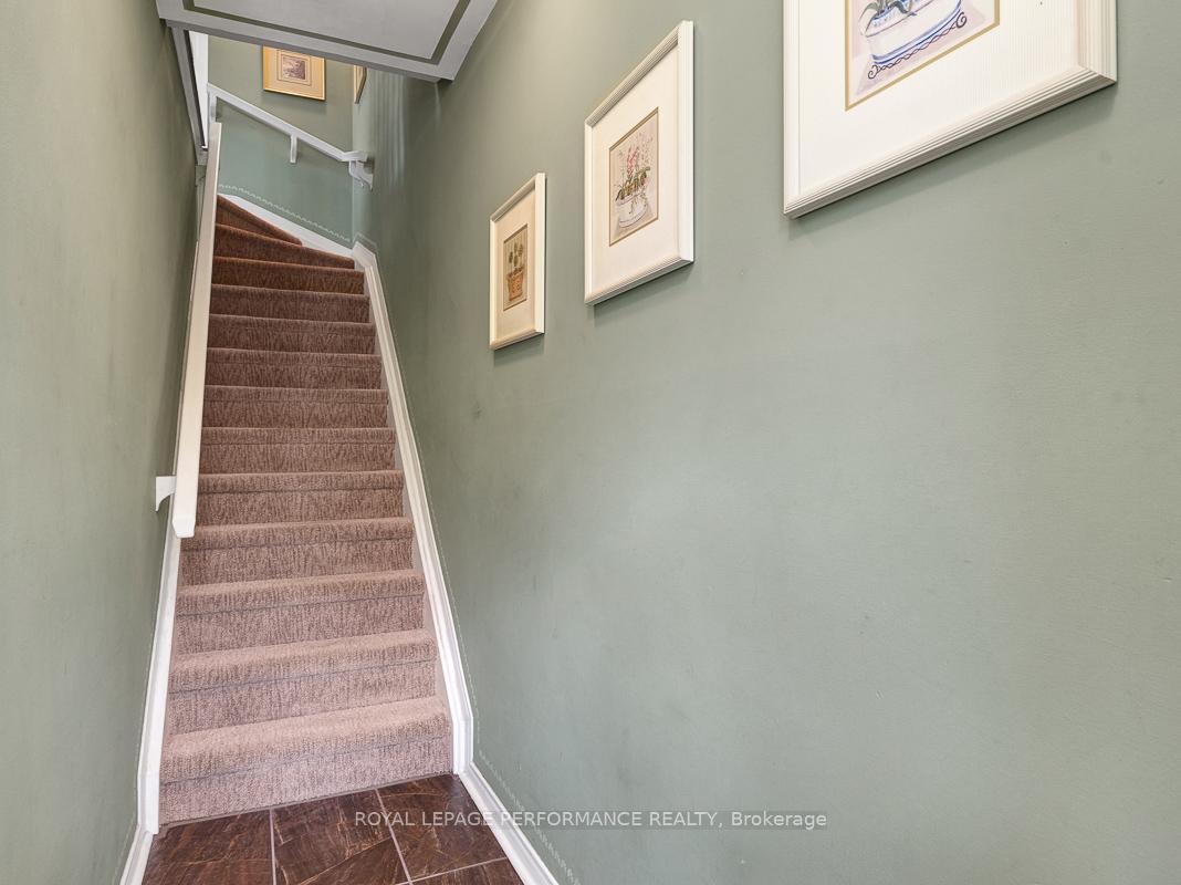 Photo 8 of Unit 14, 2 Columbus Avenue, Ottawa, Overbrook — HOMEH