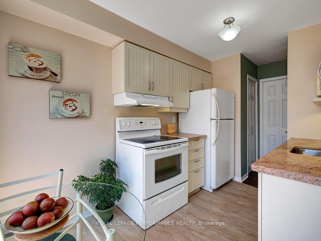 Photo 25 of Unit 14, 2 Columbus Avenue, Ottawa, Overbrook — HOMEH