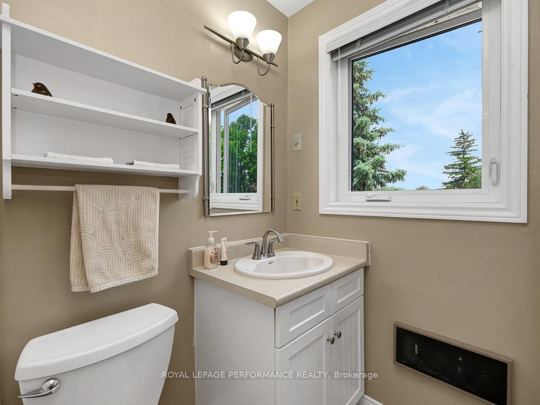 Photo 37 of Unit 14, 2 Columbus Avenue, Ottawa, Overbrook — HOMEH