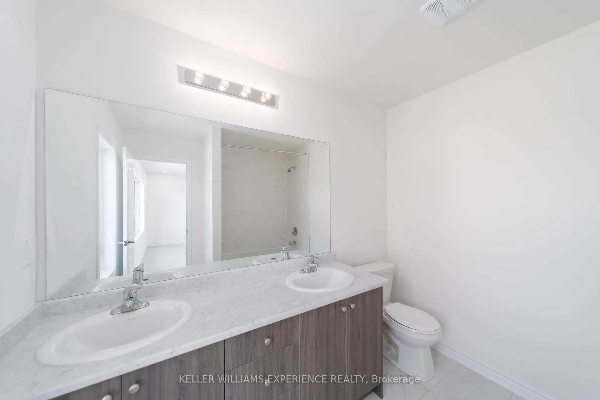 Photo 7 of 4 Shapira Avenue, Wasaga Beach — HOMEH