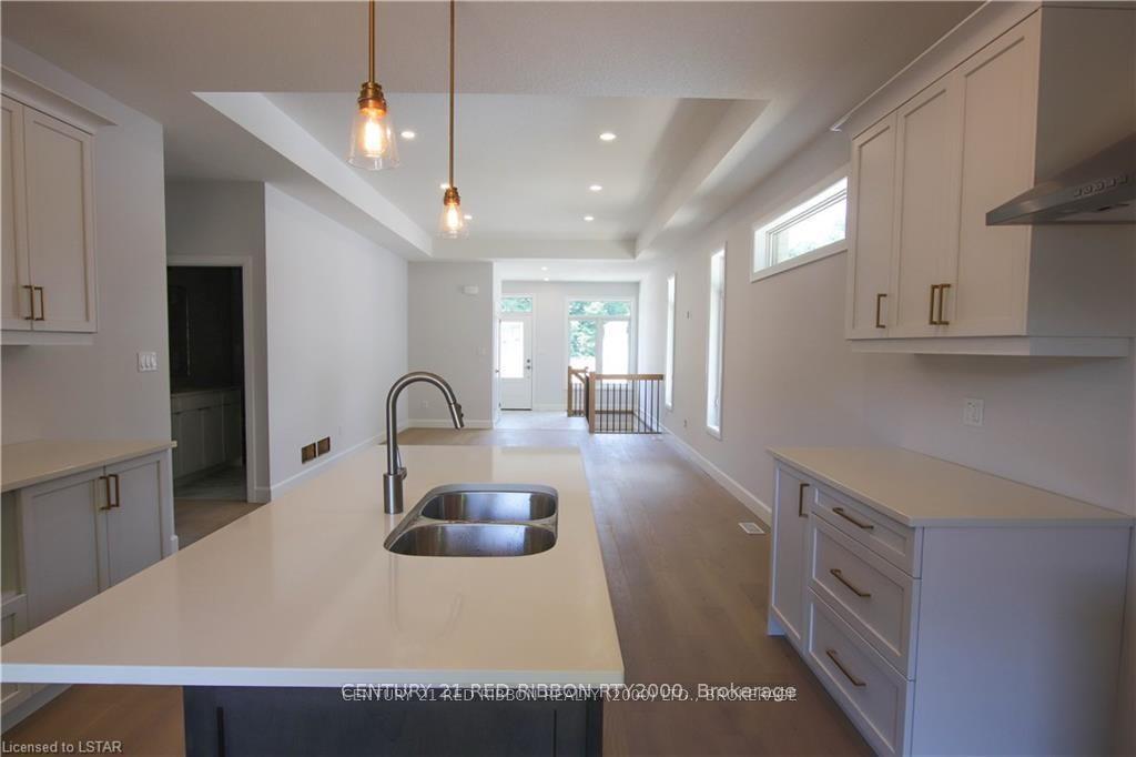 Photo 5 of Unit 49, 22701 Adelaide Road, Strathroy-Caradoc, Mount Brydges — HOMEH