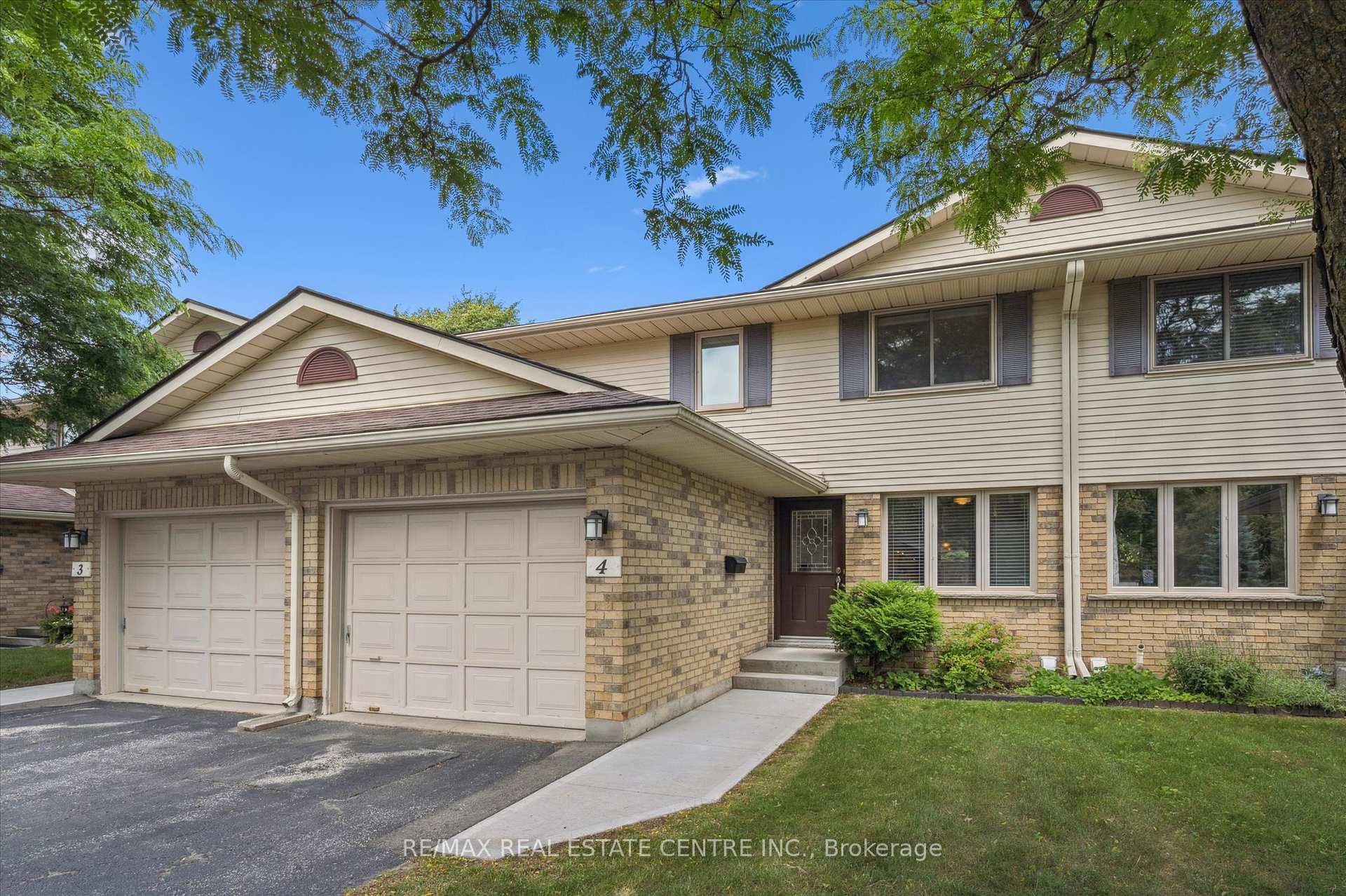Photo 3 of Unit 4, 375 Kingscourt Drive, Waterloo — HOMEH