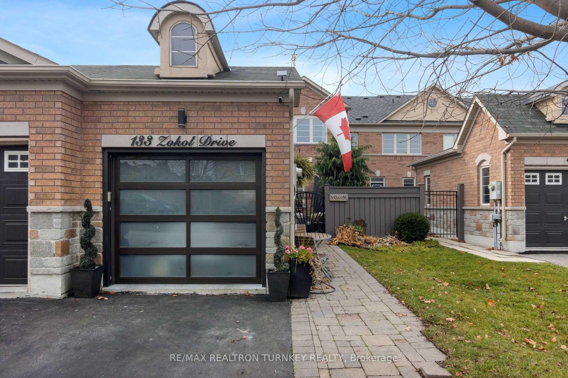 Photo 2 of 133 Zokol Drive, Aurora, Bayview Northeast — HOMEH