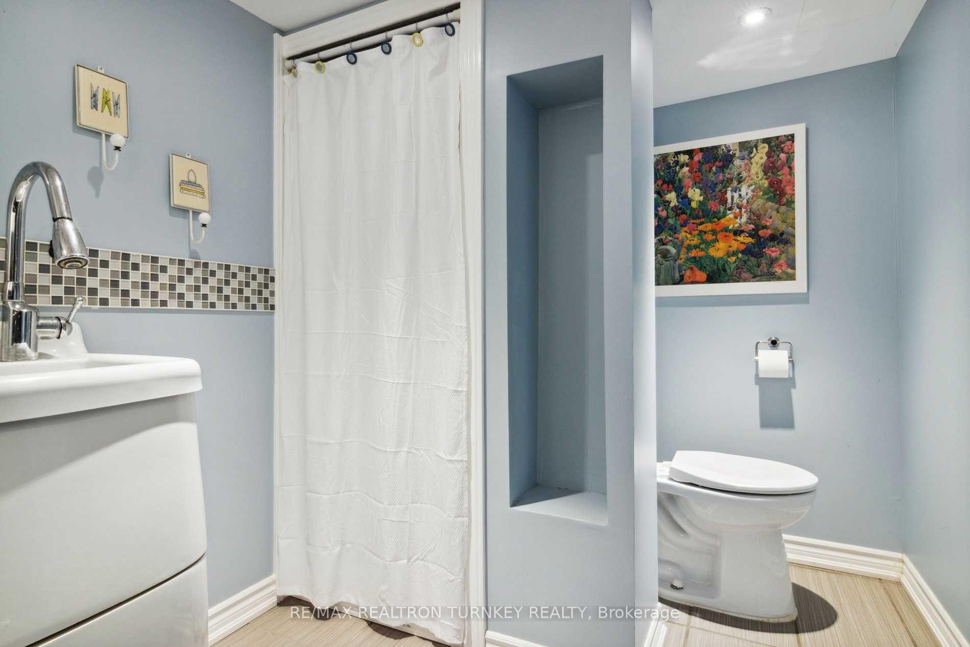 Photo 31 of 133 Zokol Drive, Aurora, Bayview Northeast — HOMEH