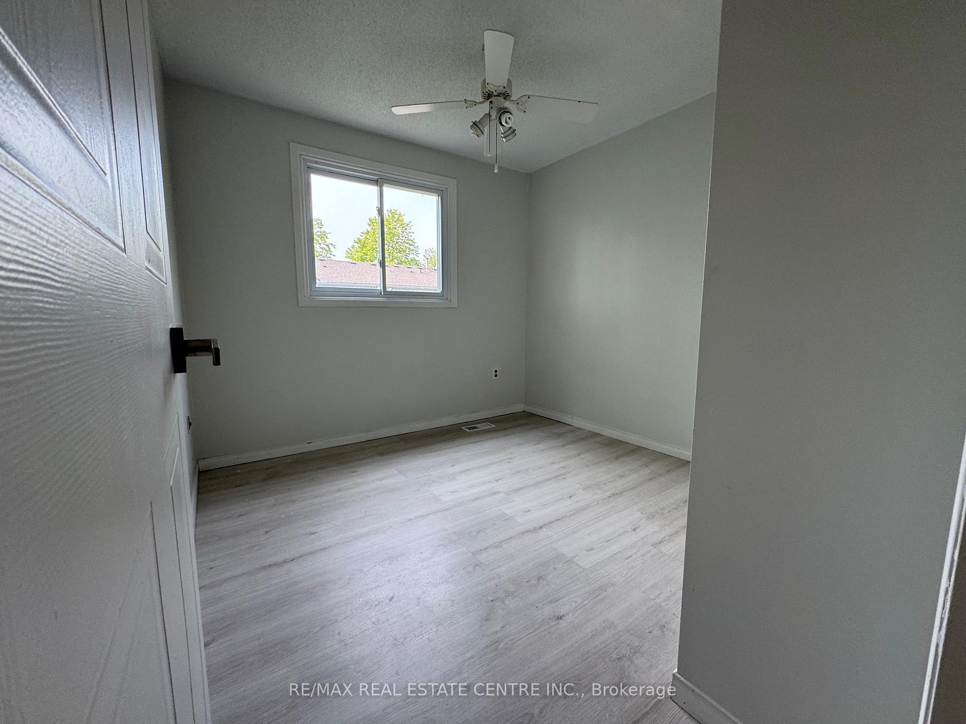 Photo 6 of Unit 49, 180 Marksam Road, Guelph, Willow West/Sugarbush/West Acres — HOMEH