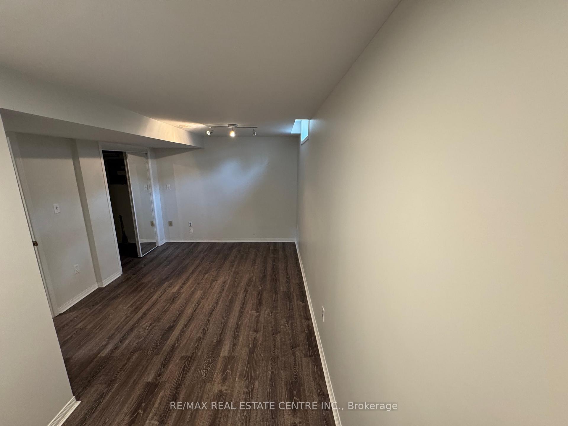 Photo 7 of Unit 49, 180 Marksam Road, Guelph, Willow West/Sugarbush/West Acres — HOMEH