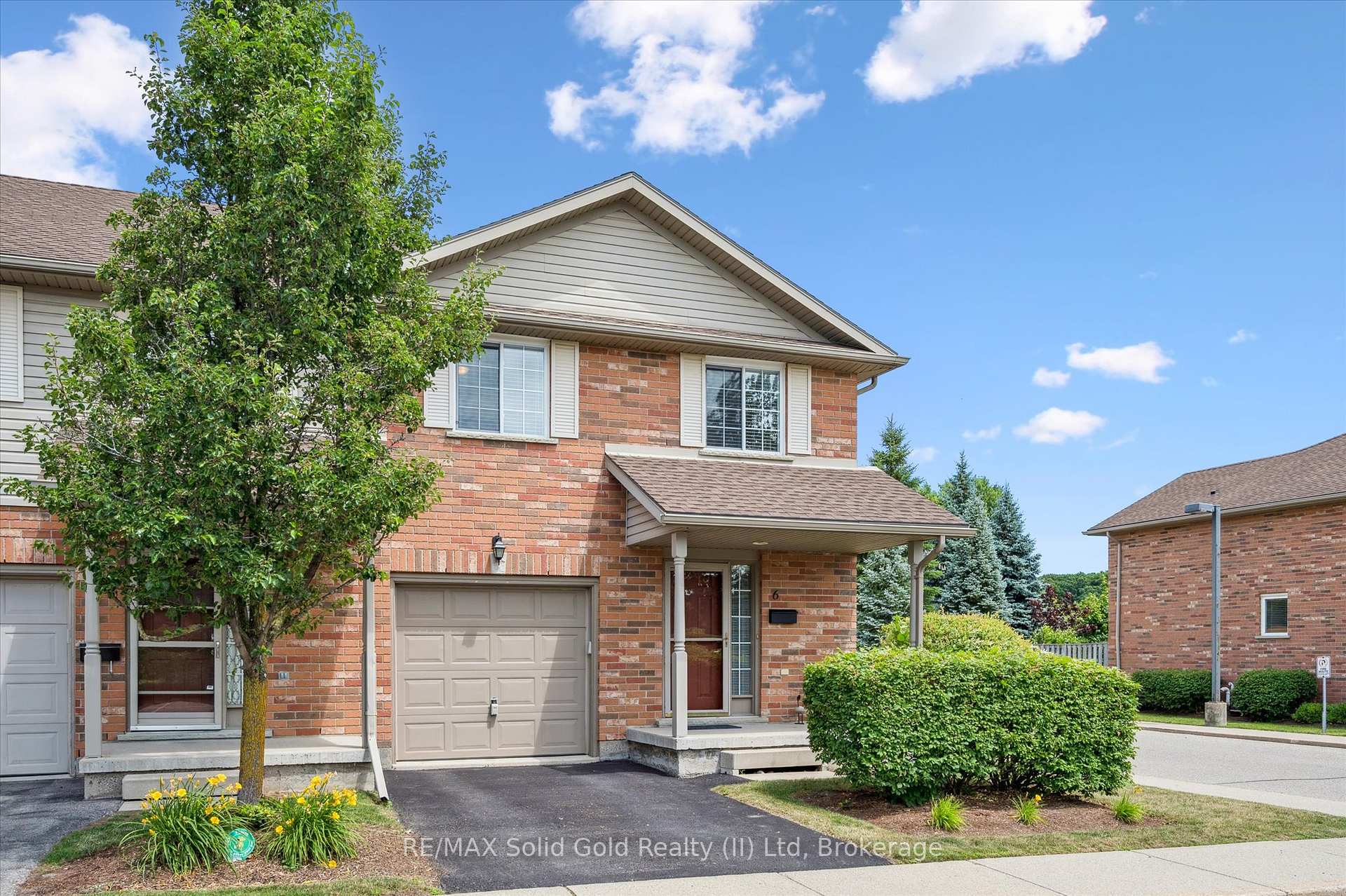 Photo 2 of Unit 6, 15 Gregg Court, Kitchener — HOMEH