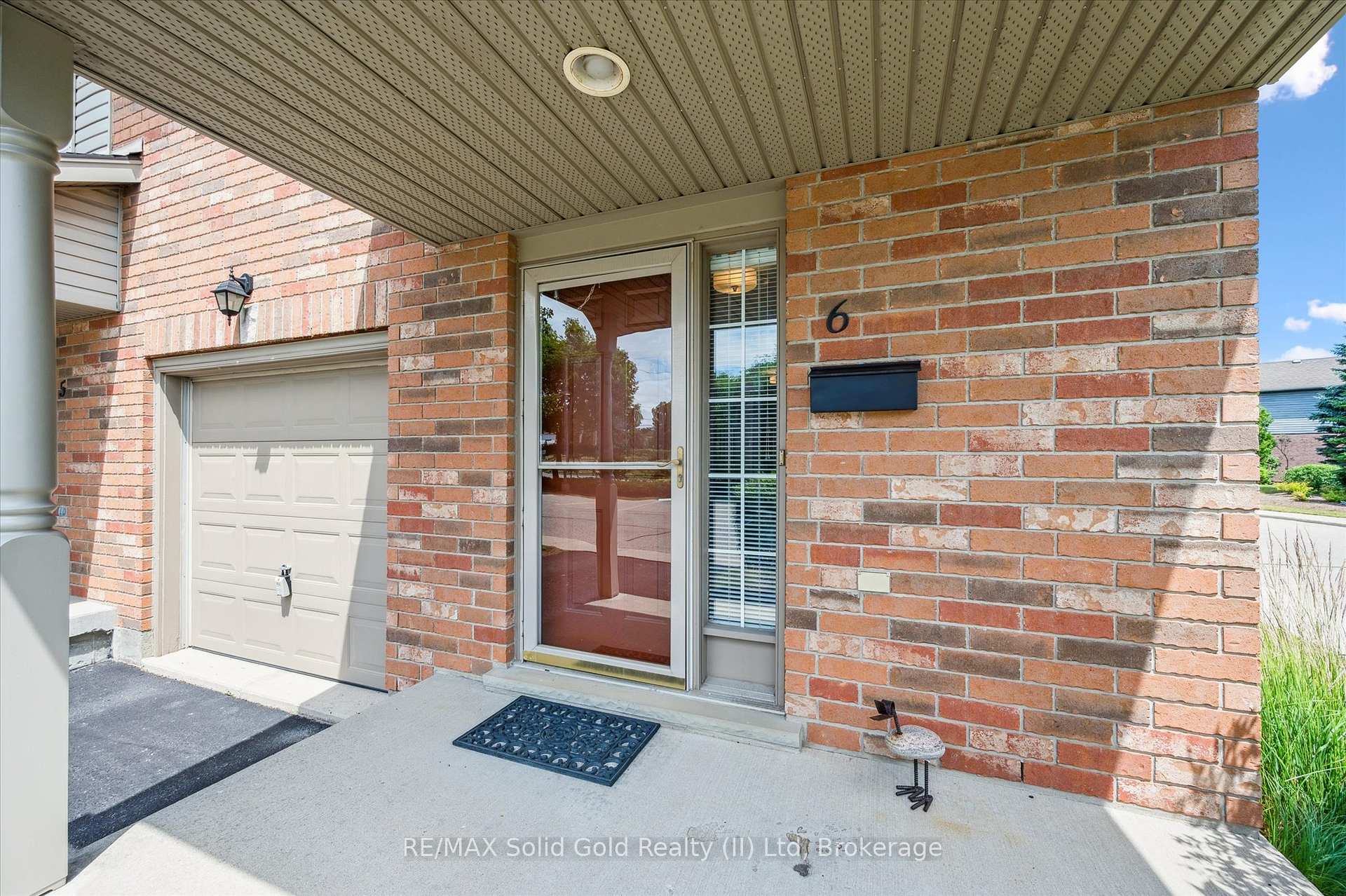 Photo 5 of Unit 6, 15 Gregg Court, Kitchener — HOMEH