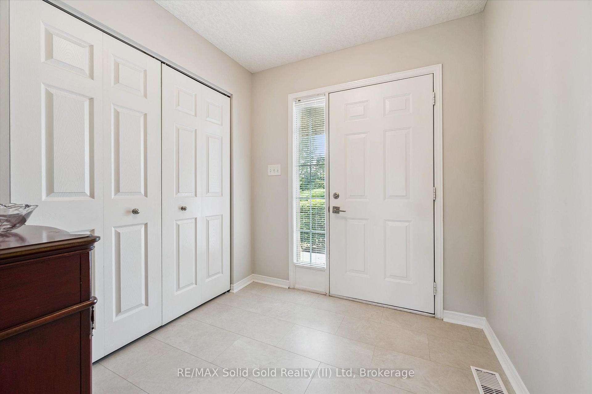 Photo 6 of Unit 6, 15 Gregg Court, Kitchener — HOMEH