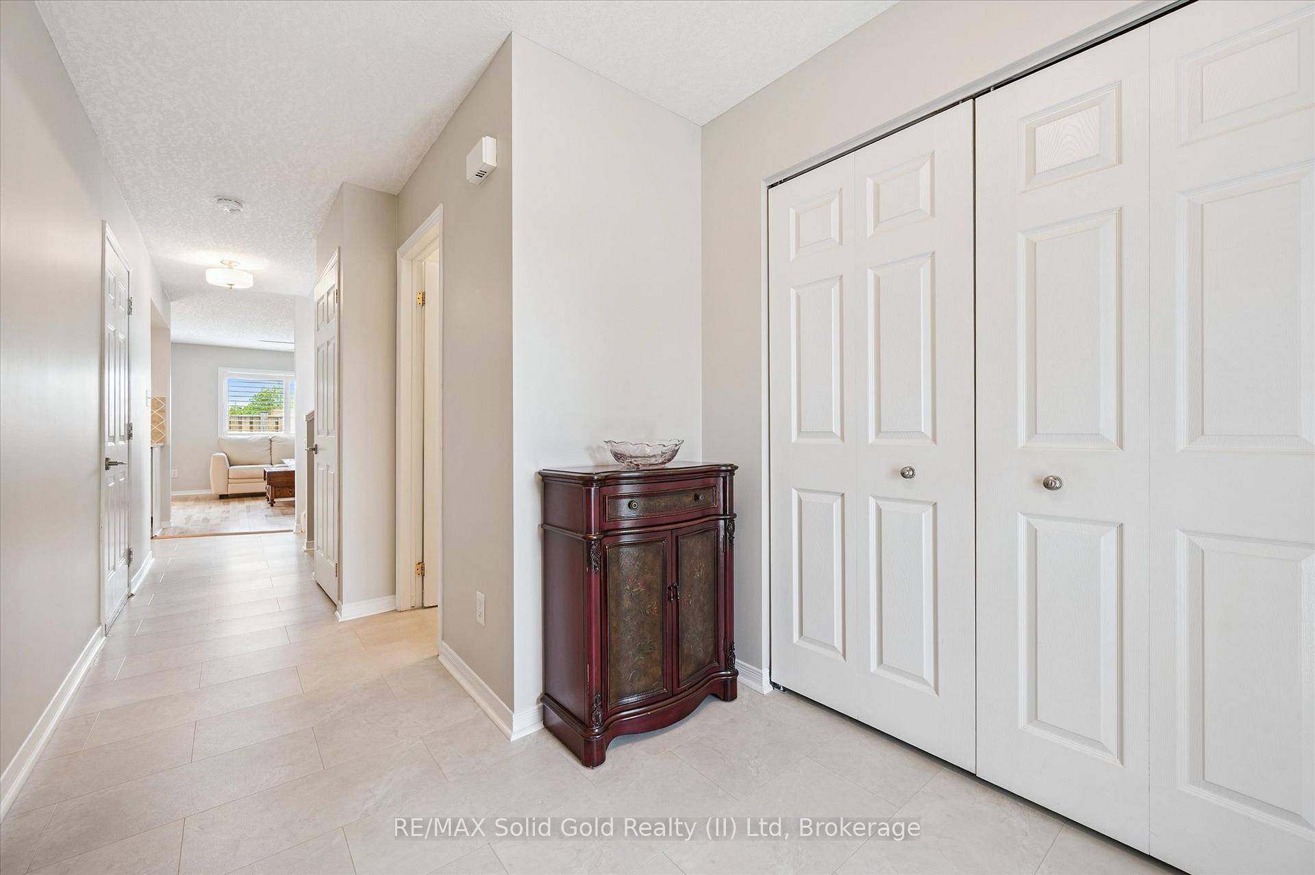Photo 7 of Unit 6, 15 Gregg Court, Kitchener — HOMEH