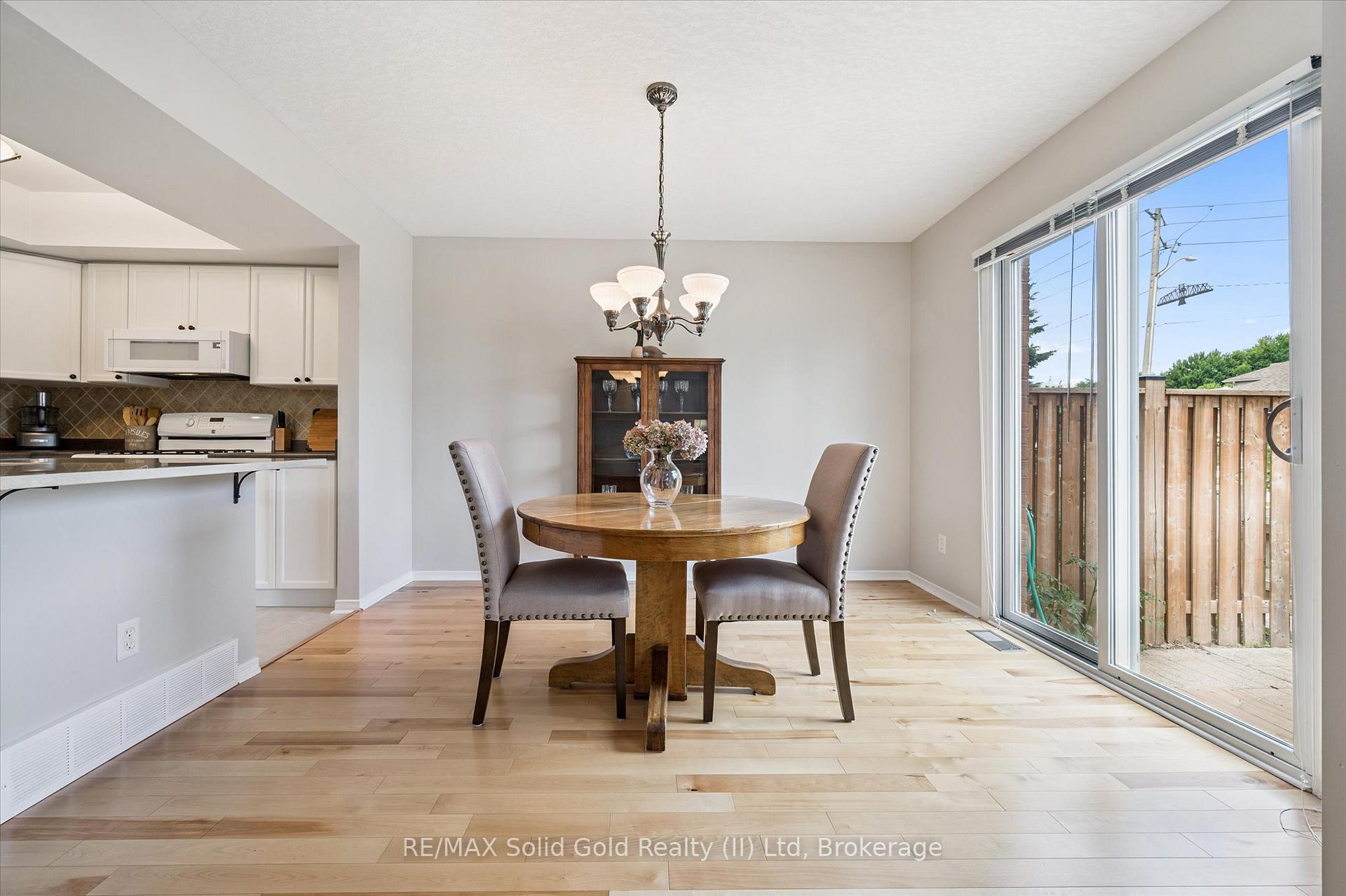 Photo 13 of Unit 6, 15 Gregg Court, Kitchener — HOMEH