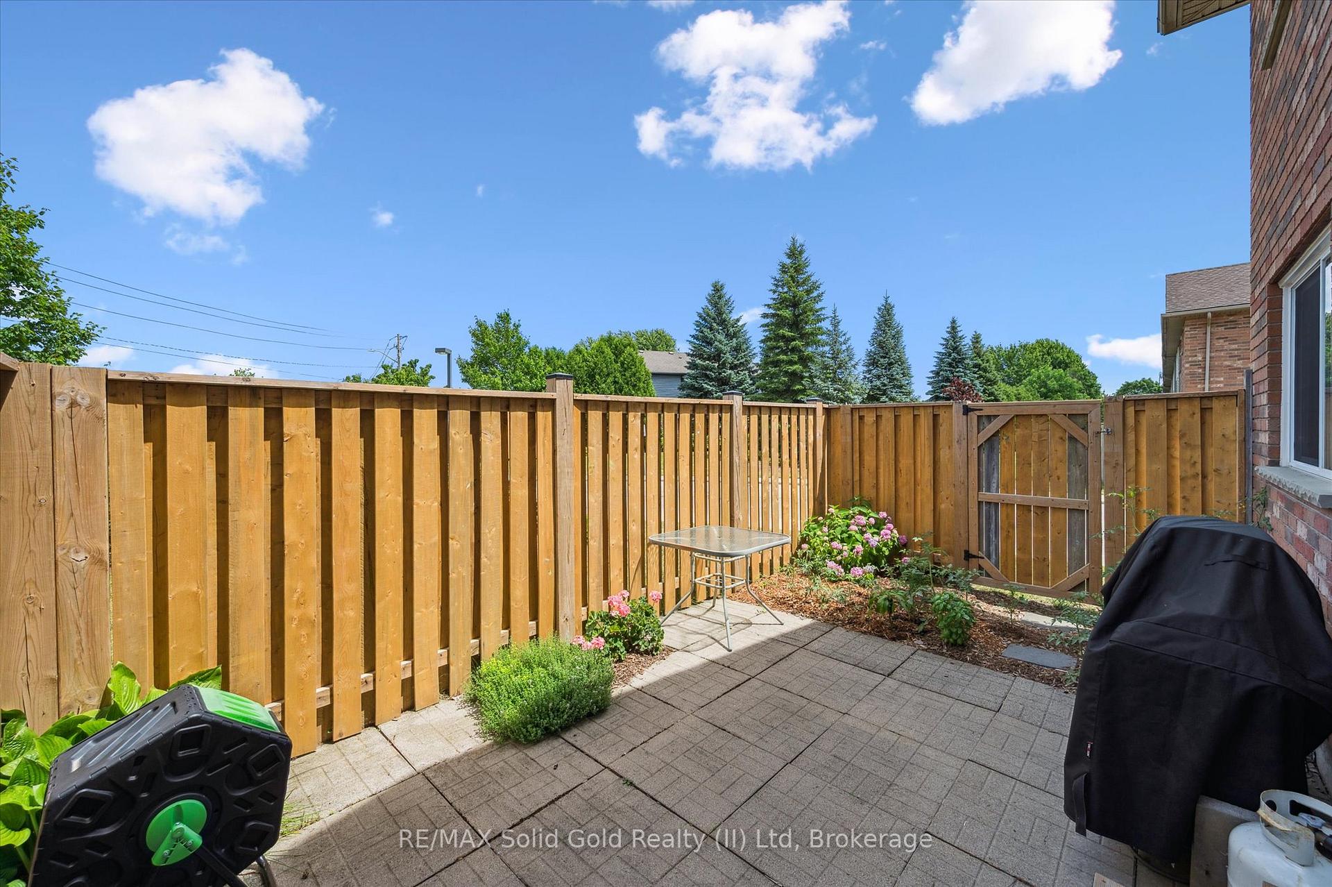 Photo 35 of Unit 6, 15 Gregg Court, Kitchener — HOMEH