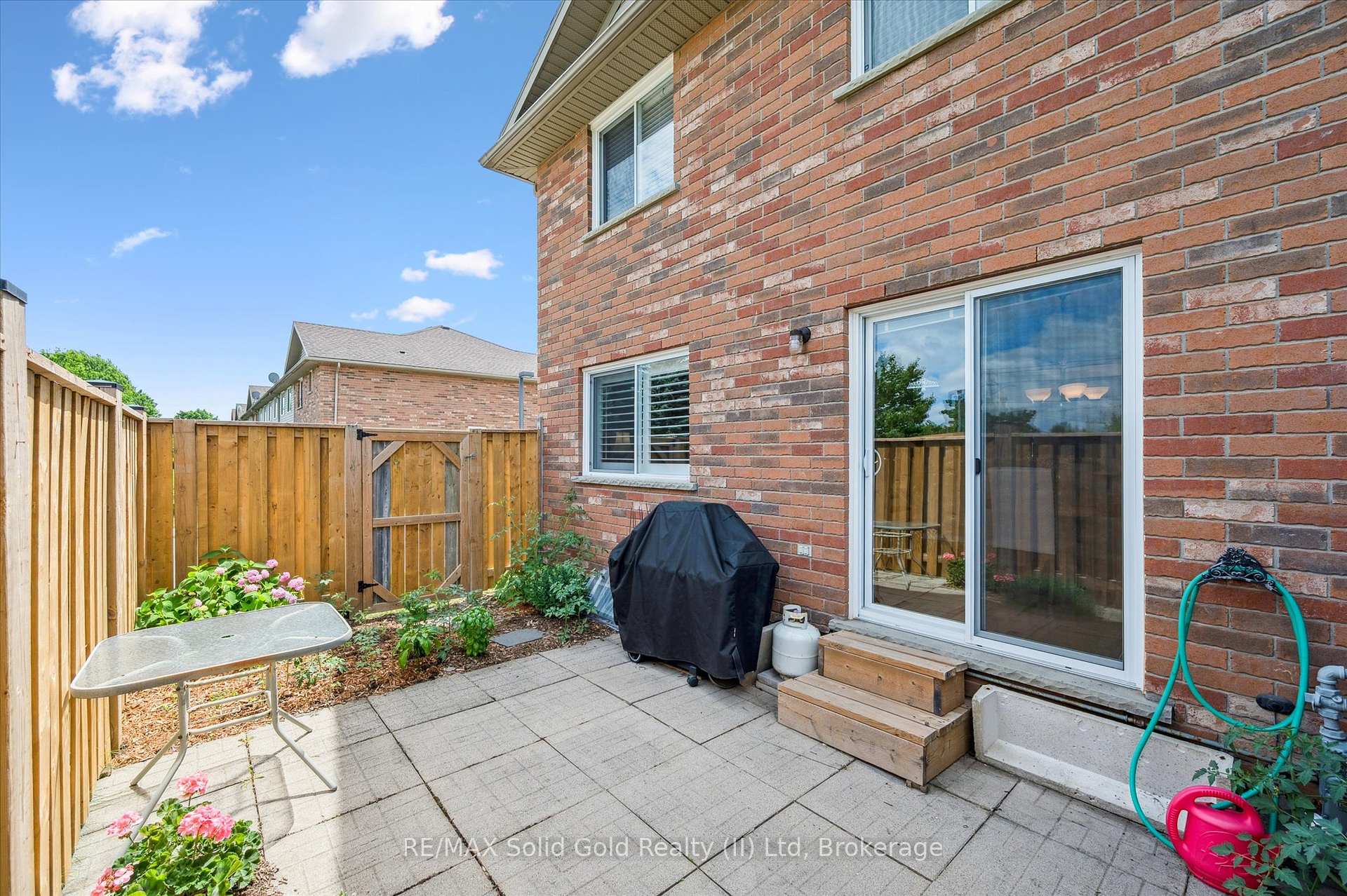Photo 36 of Unit 6, 15 Gregg Court, Kitchener — HOMEH