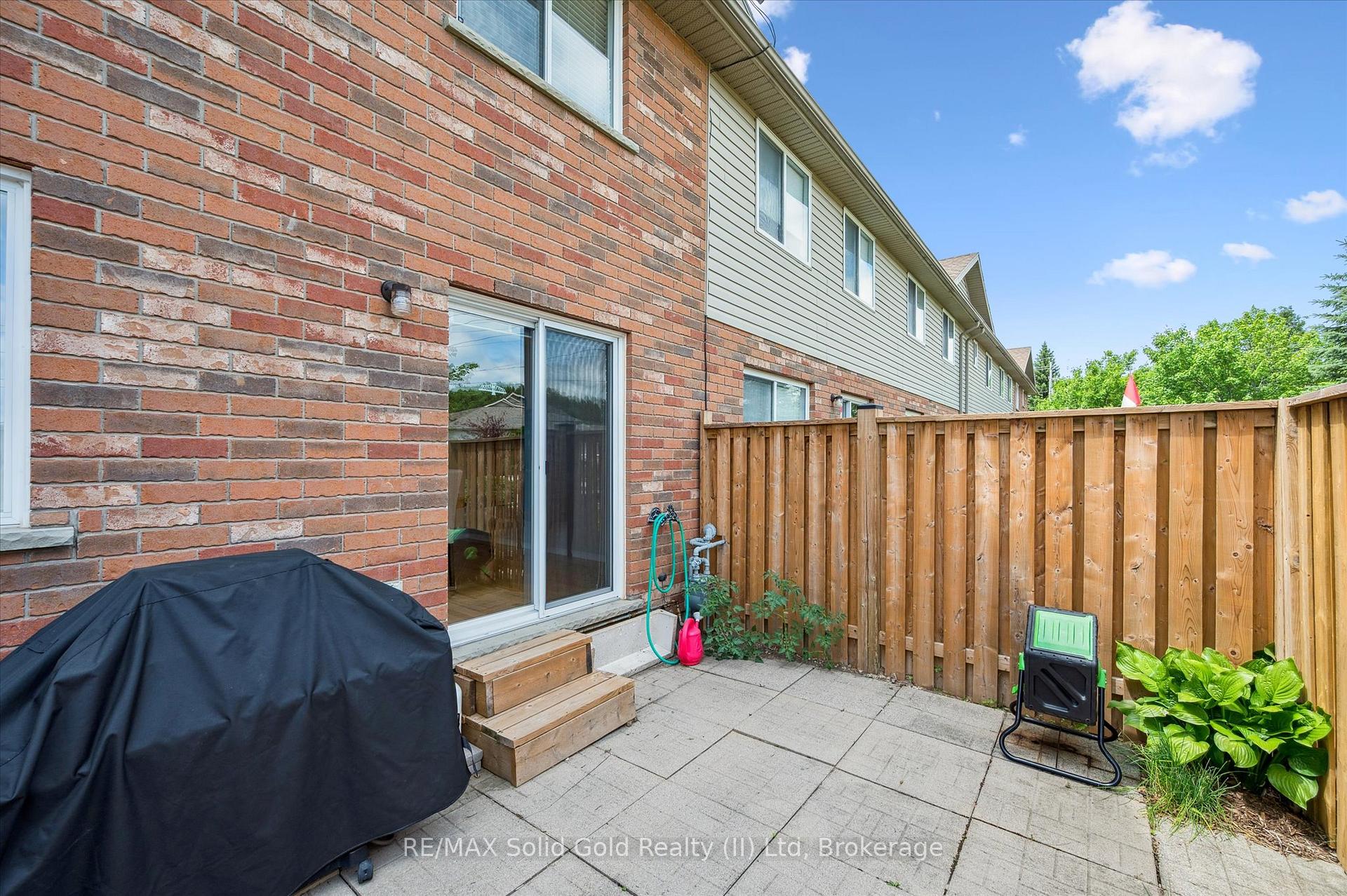 Photo 39 of Unit 6, 15 Gregg Court, Kitchener — HOMEH