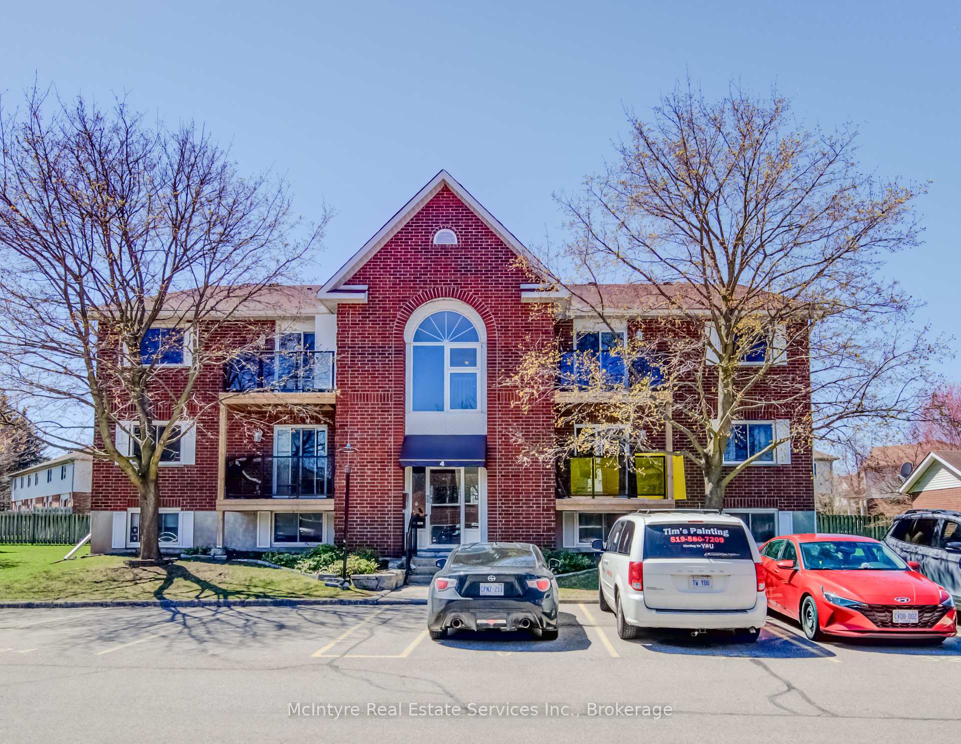 Front of Unit 406, 565 Greenfield Avenue