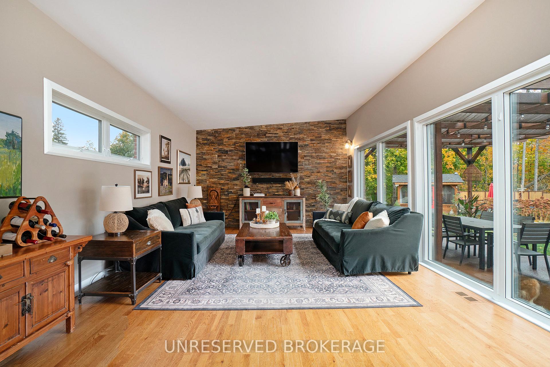 Photo 5 of 61 Promenade Avenue, Ottawa, Pineglen/Country Place — HOMEH