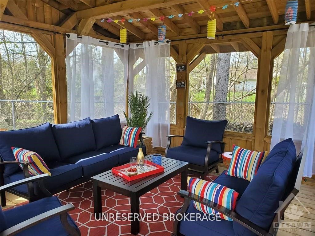 Photo 24 of 61 Promenade Avenue, Ottawa, Pineglen/Country Place — HOMEH