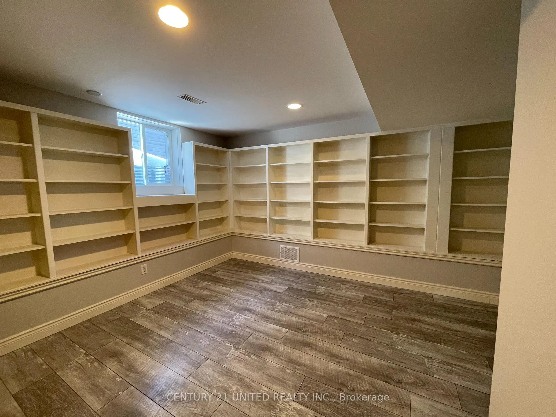 Photo 8 of Unit Lower, 685 Armour Road, Peterborough, Ashburnham Ward 4 — HOMEH