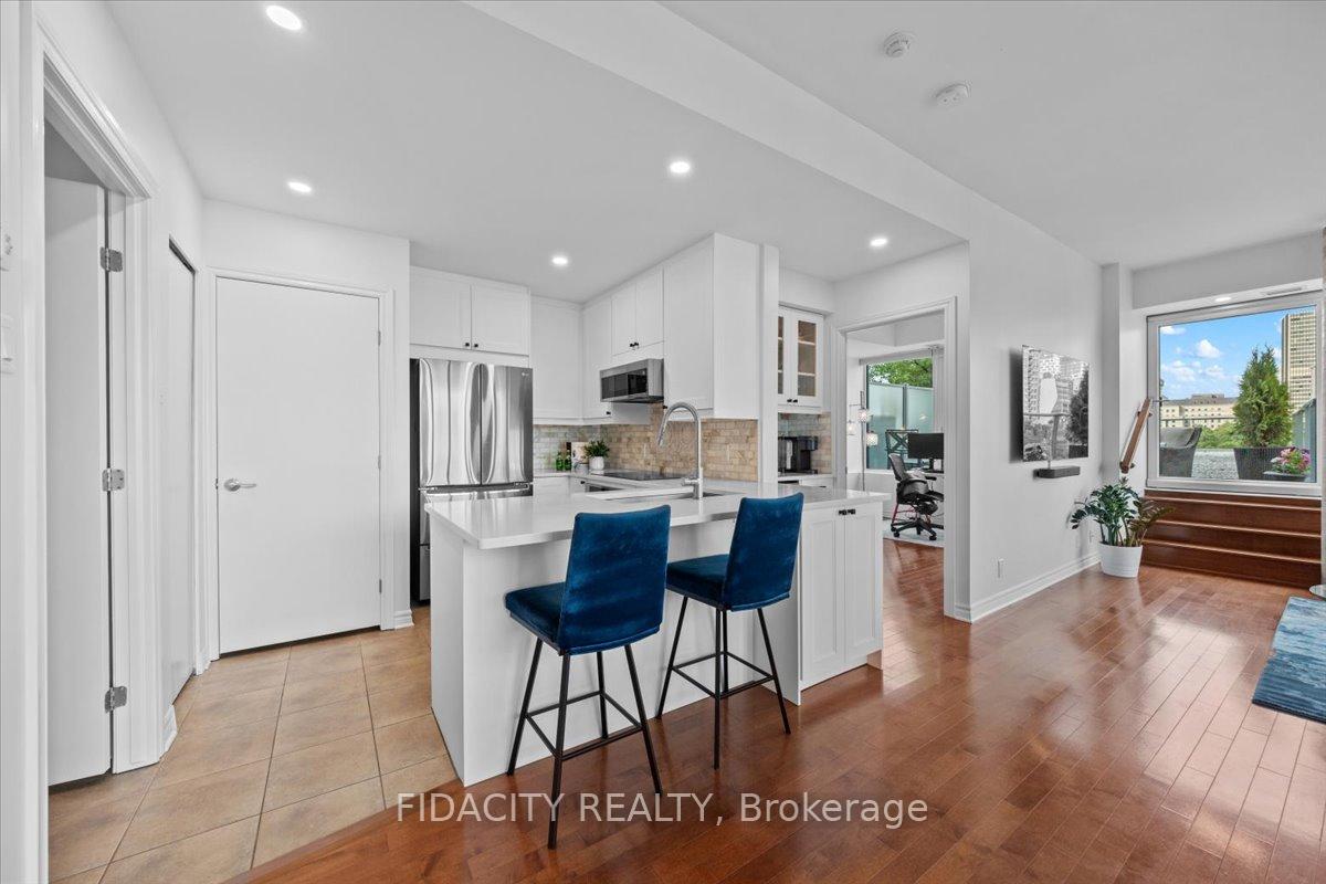 Photo 11 of Unit 701, 200 Lett Street, Ottawa, West Centre Town — HOMEH
