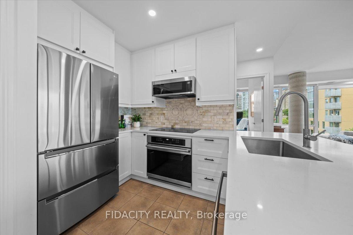 Photo 12 of Unit 701, 200 Lett Street, Ottawa, West Centre Town — HOMEH