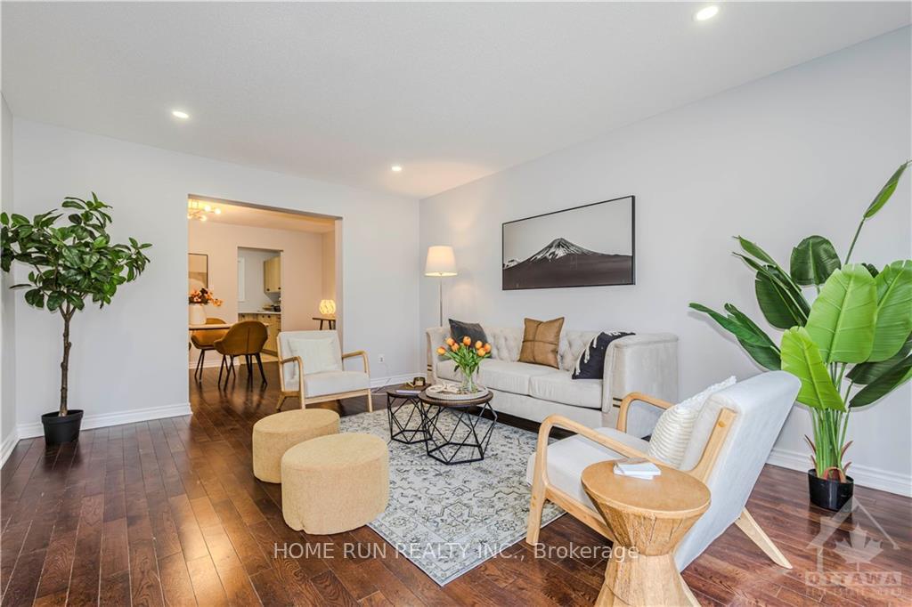 Photo 2 of 382 Kintyre, Ottawa, Carleton Square — HOMEH