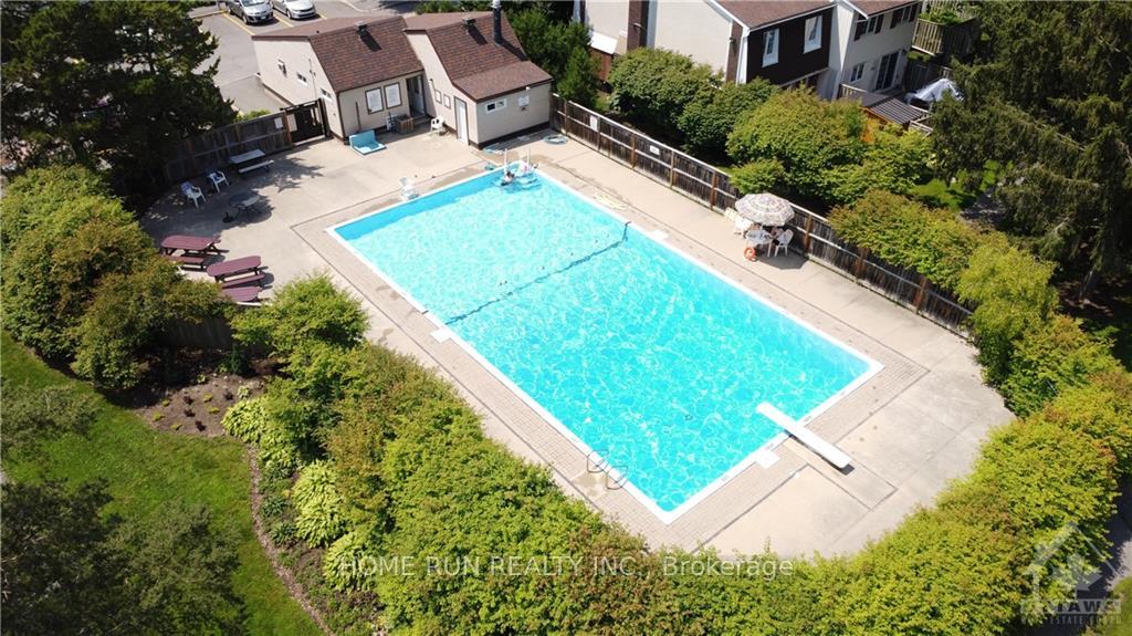 Photo 13 of 382 Kintyre, Ottawa, Carleton Square — HOMEH