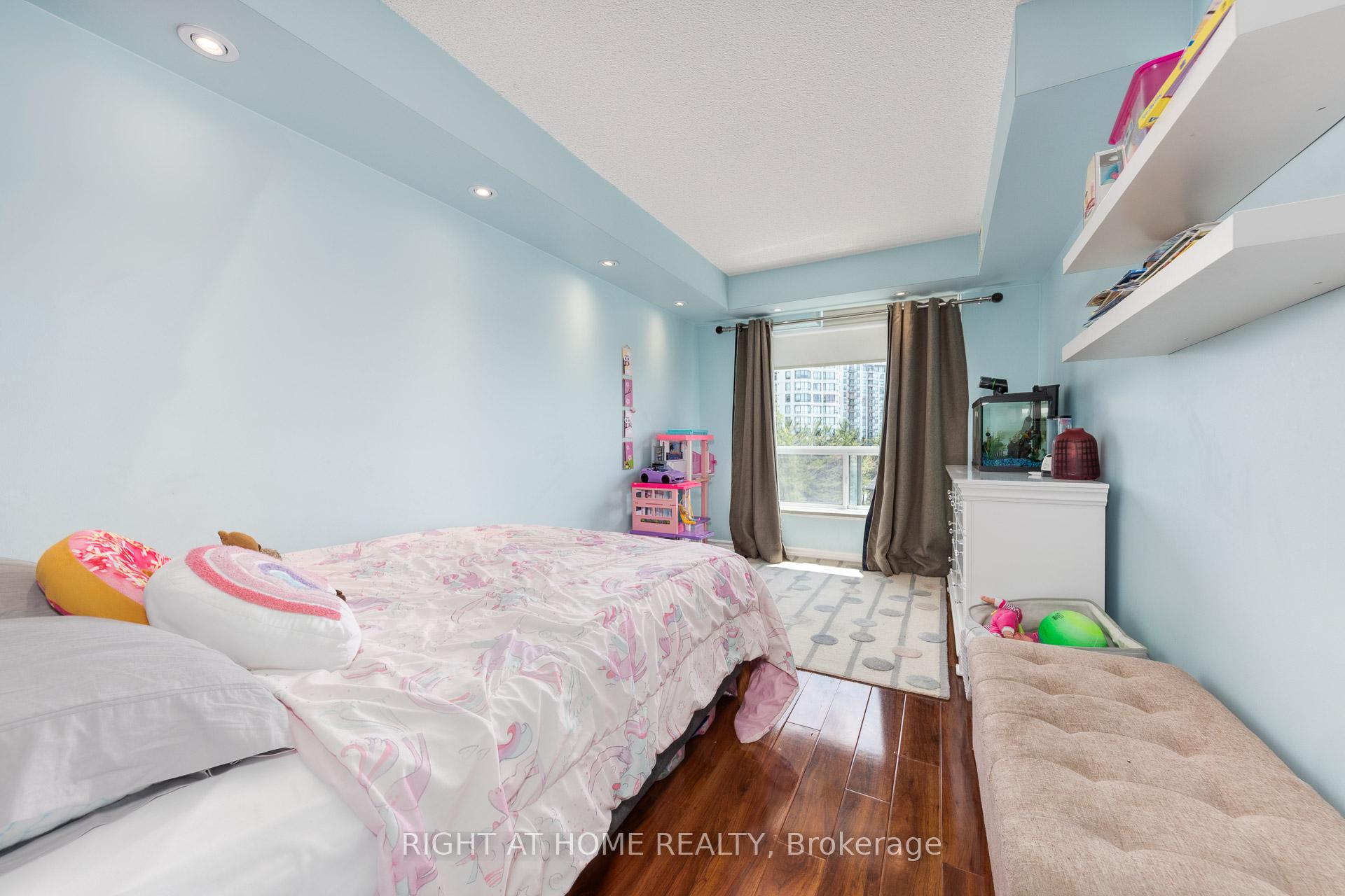 Photo 16 of Unit 510, 745 New Westminster Drive, Vaughan, Brownridge — HOMEH