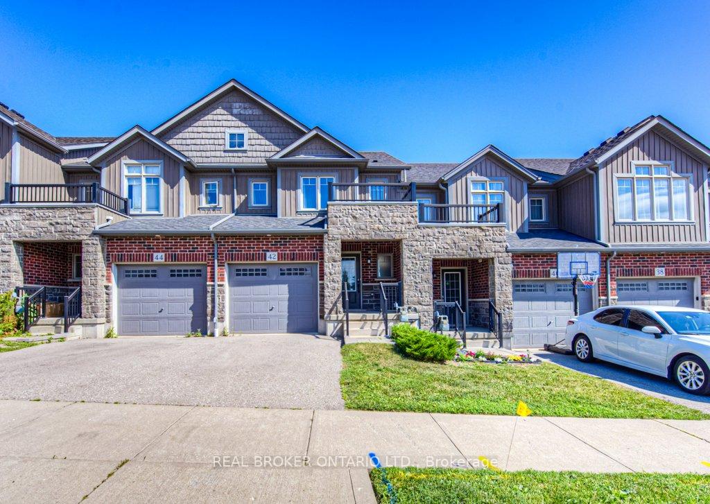 Photo 2 of 42 Eliza Avenue, Kitchener — HOMEH