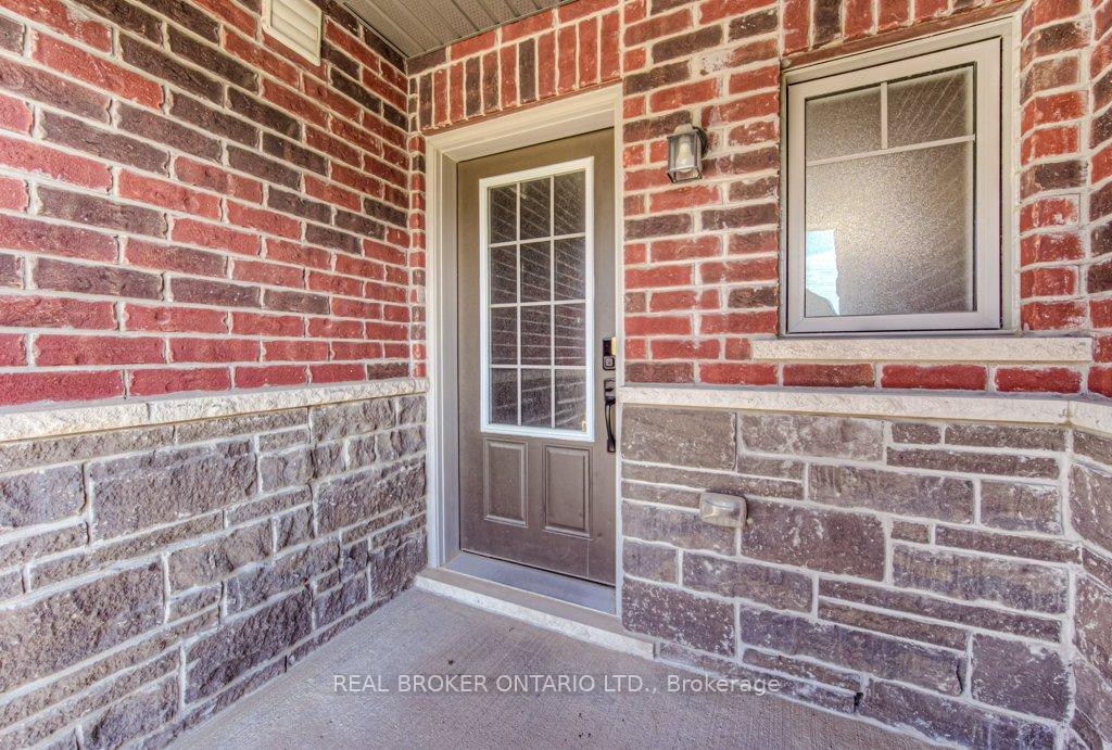 Photo 4 of 42 Eliza Avenue, Kitchener — HOMEH