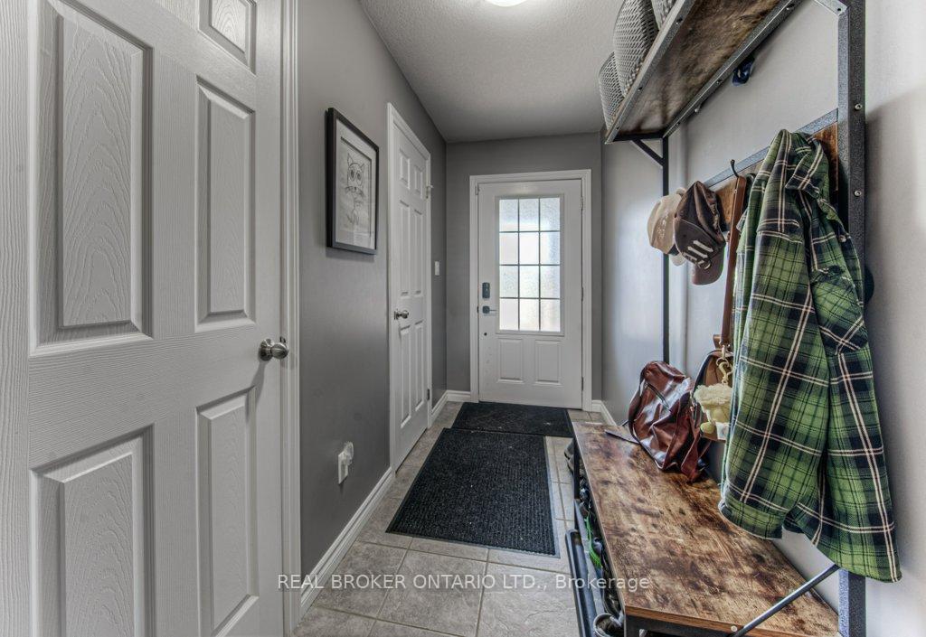 Photo 7 of 42 Eliza Avenue, Kitchener — HOMEH