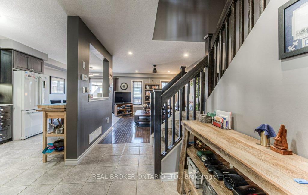 Photo 10 of 42 Eliza Avenue, Kitchener — HOMEH