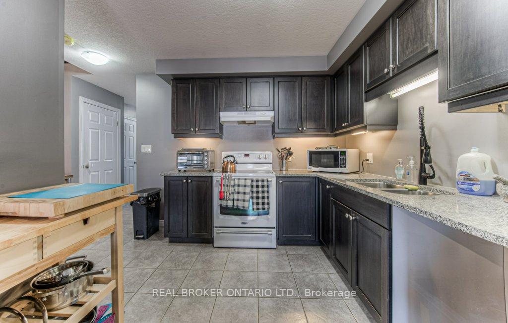 Photo 17 of 42 Eliza Avenue, Kitchener — HOMEH
