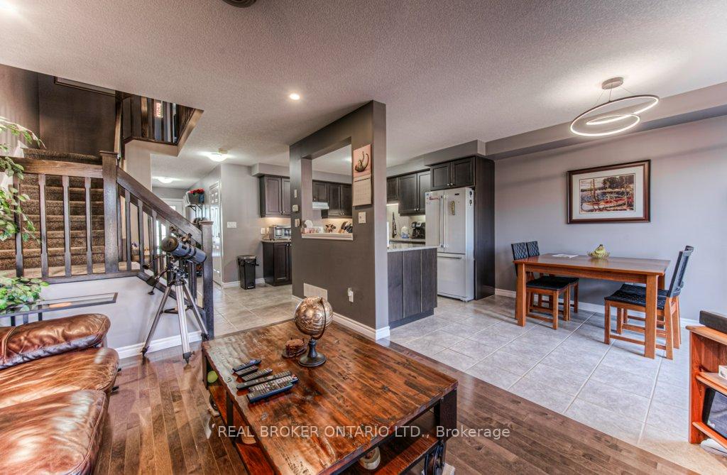 Photo 20 of 42 Eliza Avenue, Kitchener — HOMEH