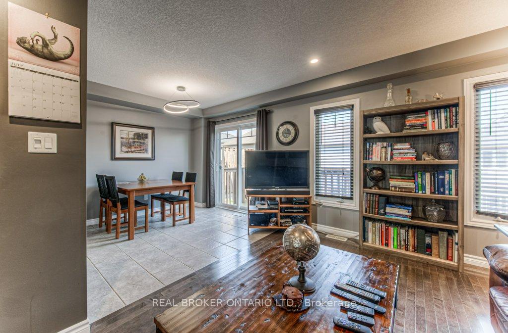 Photo 21 of 42 Eliza Avenue, Kitchener — HOMEH