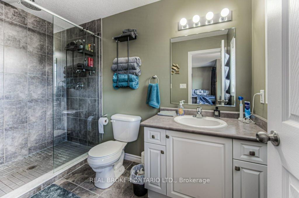 Photo 27 of 42 Eliza Avenue, Kitchener — HOMEH